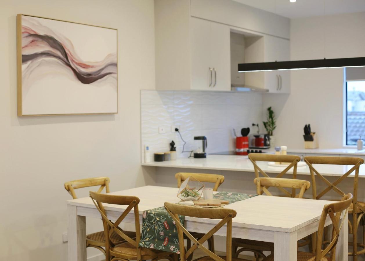 Cozy And Comfortable, Sunny Three-Storey Building Auckland Eksteriør billede