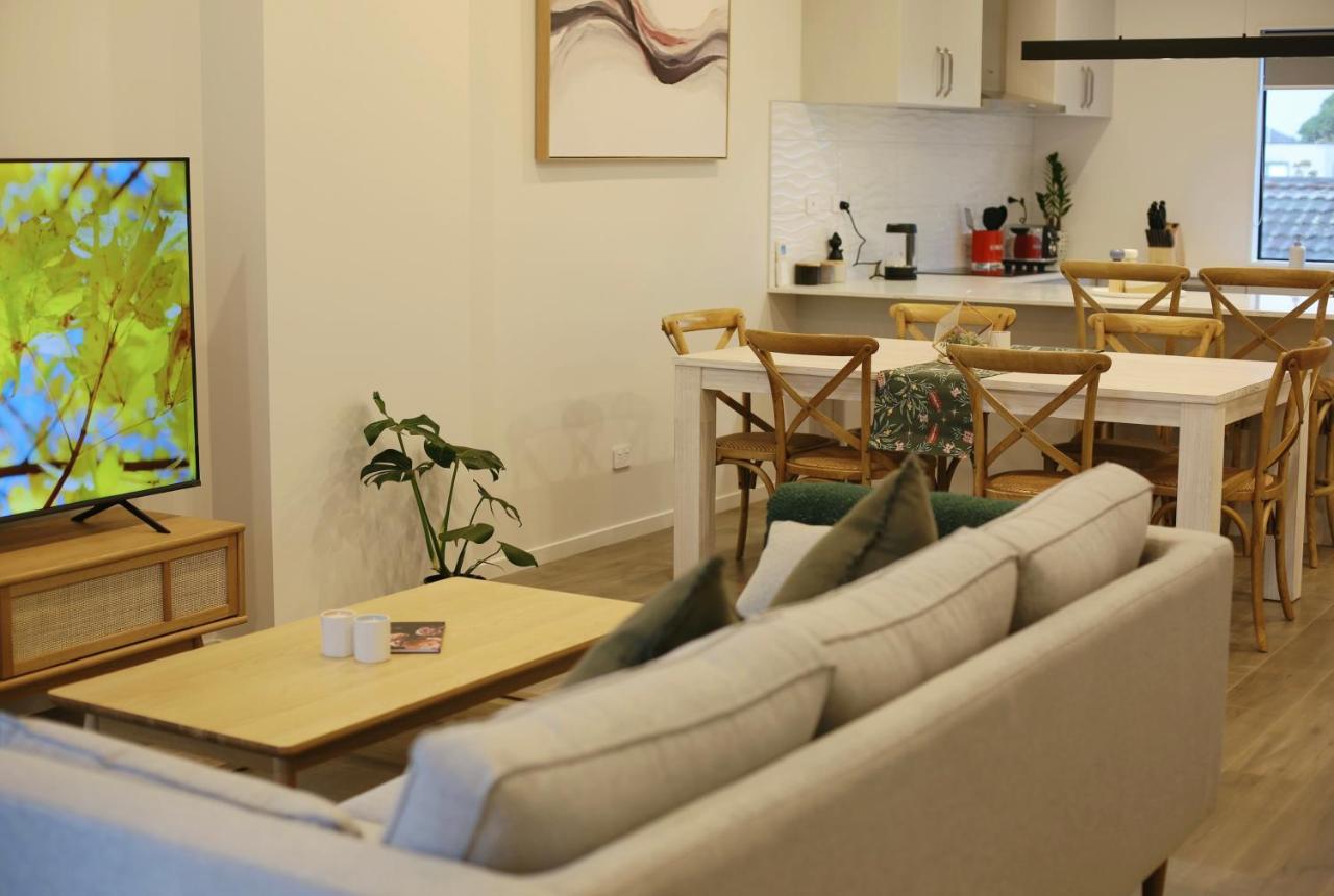Cozy And Comfortable, Sunny Three-Storey Building Auckland Eksteriør billede