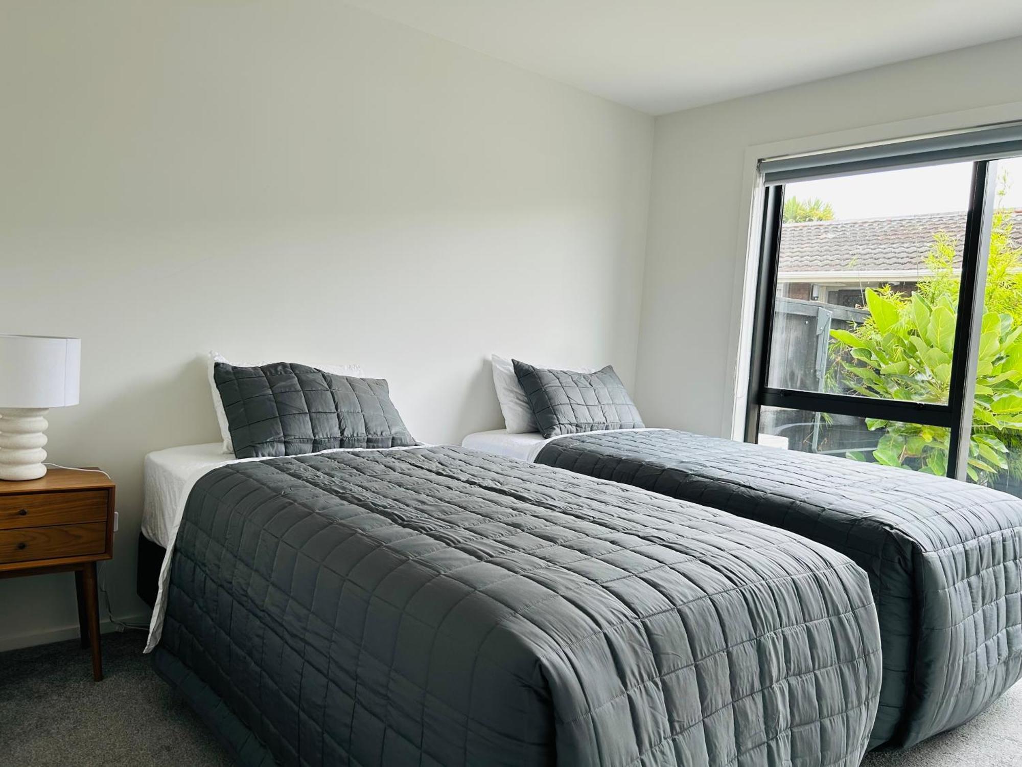 Cozy And Comfortable, Sunny Three-Storey Building Auckland Eksteriør billede
