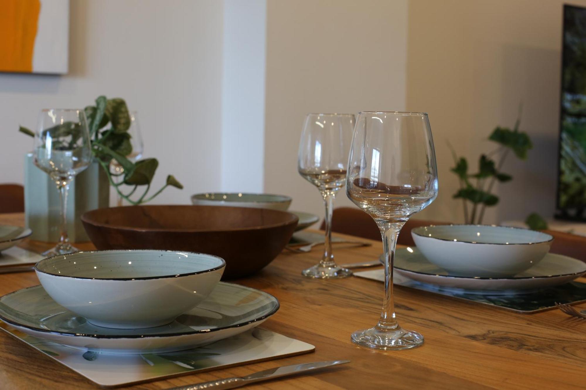 Cozy And Comfortable, Sunny Three-Storey Building Auckland Eksteriør billede